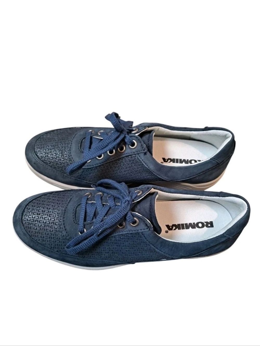 ROMIKA leather low top lace-up Blue sneakers women’s Size 37/ 6-6.5